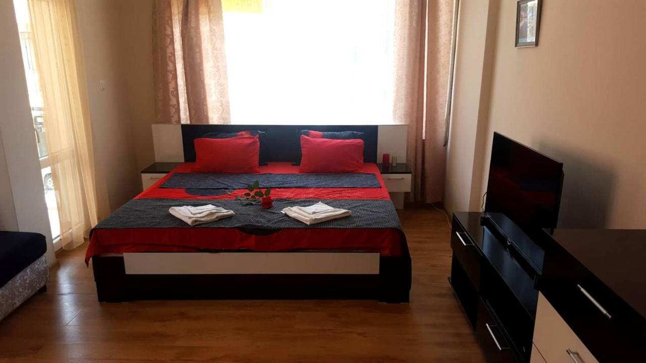 Family Hotel Solar Central Pantai Sunny Bagian luar foto