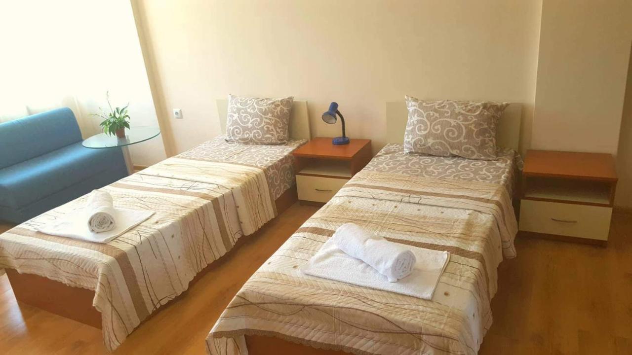 Family Hotel Solar Central Pantai Sunny Bagian luar foto